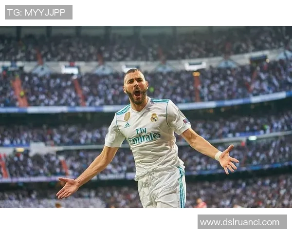 皇马主场2-1绝杀比利亚雷亚尔,本泽马最后一刻梅开二度